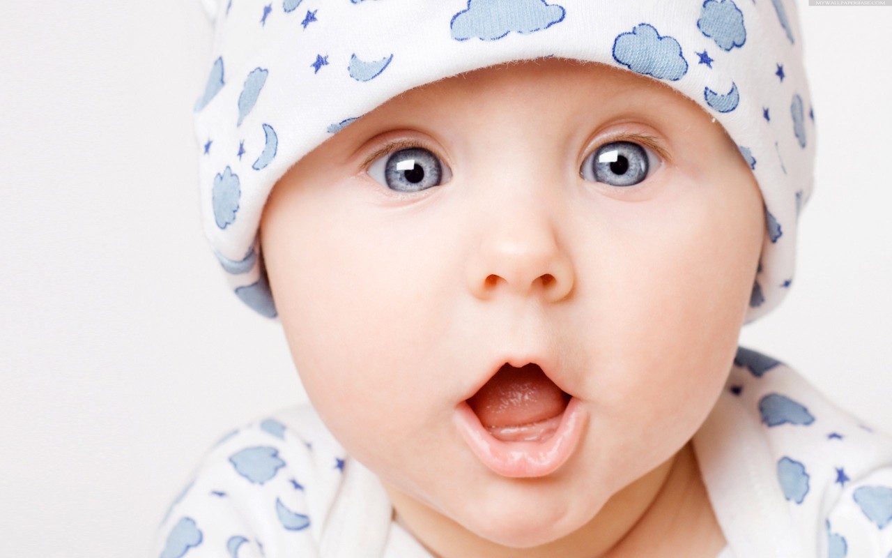 6920878-cute-baby